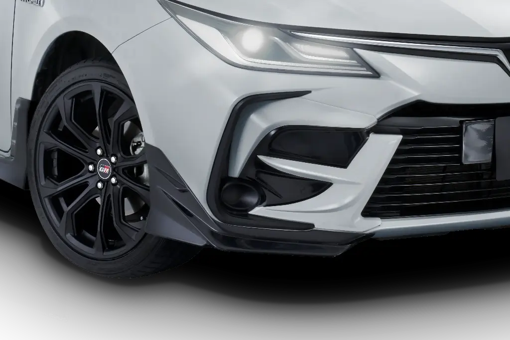 GR Foglamp Garnish