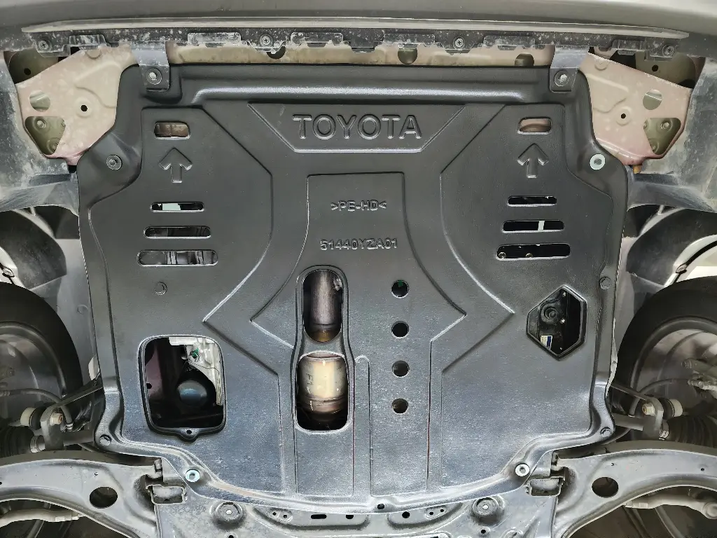 Engine Undercover