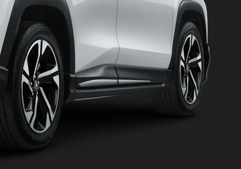 GR Side Skirt