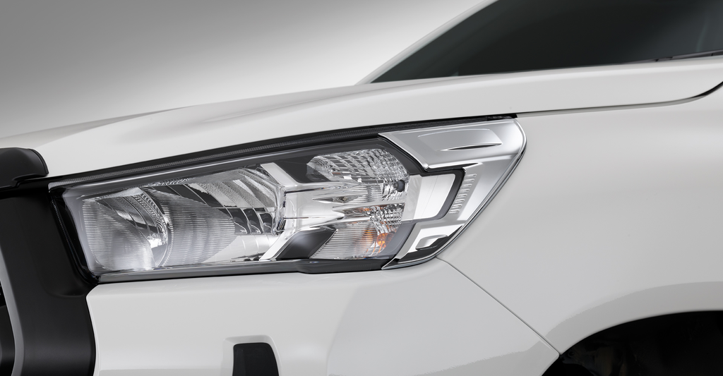 Headlamp Garnish Halogen, Chrome