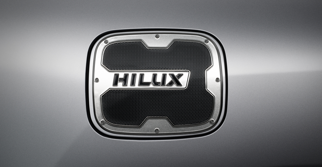 Fuel Lid Garnish