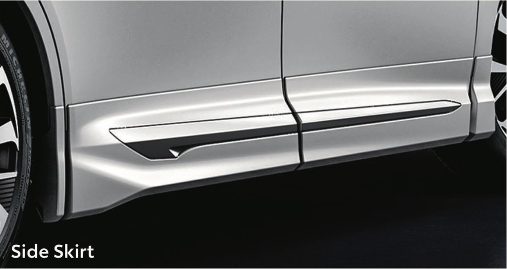 Side Skirt White / Black